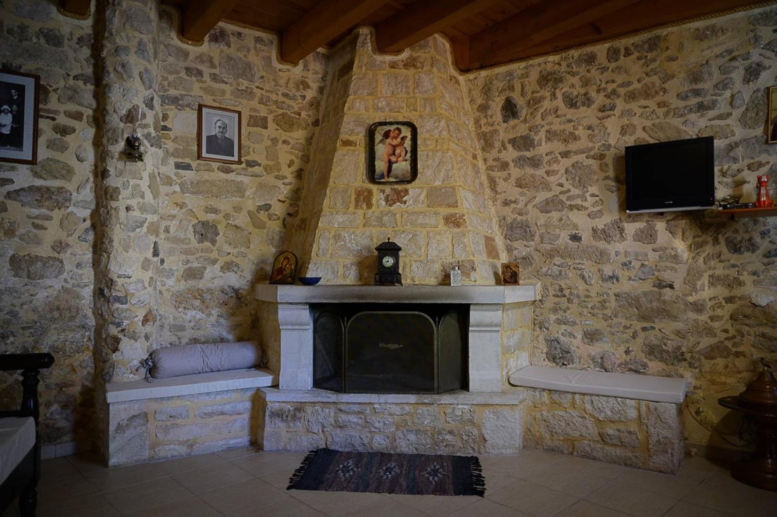 Traditional Stone Mezonete Krousonas  Экстерьер фото